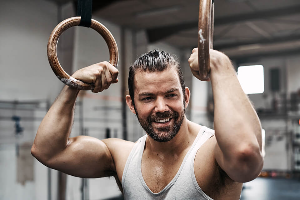 fit-young-man-working-out-on-rings-at-the-gym-2024-09-18-07-33-19-utc (1)